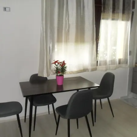 منزل للإقامة Appartments With Breakfast 